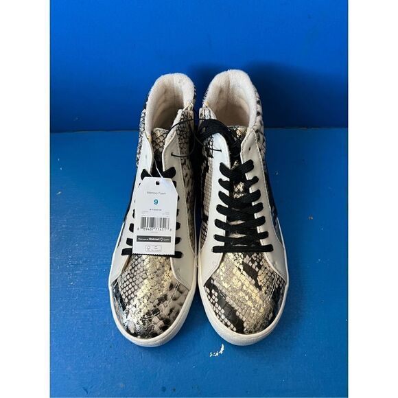 Time And Tru Women's Size 9 Memory Foam Snake Print Sneaker Shoes Nice - Picture 1 of 6